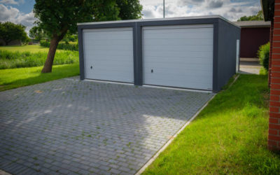 Comment choisir la porte de garage idéale fabriquée à Monaco pour votre maison ?